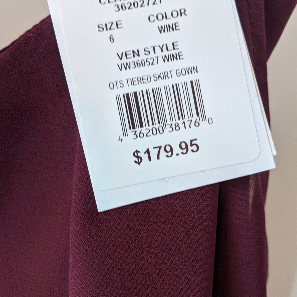 NWT, White by Vera Wang Gown - Picture 3 of 6